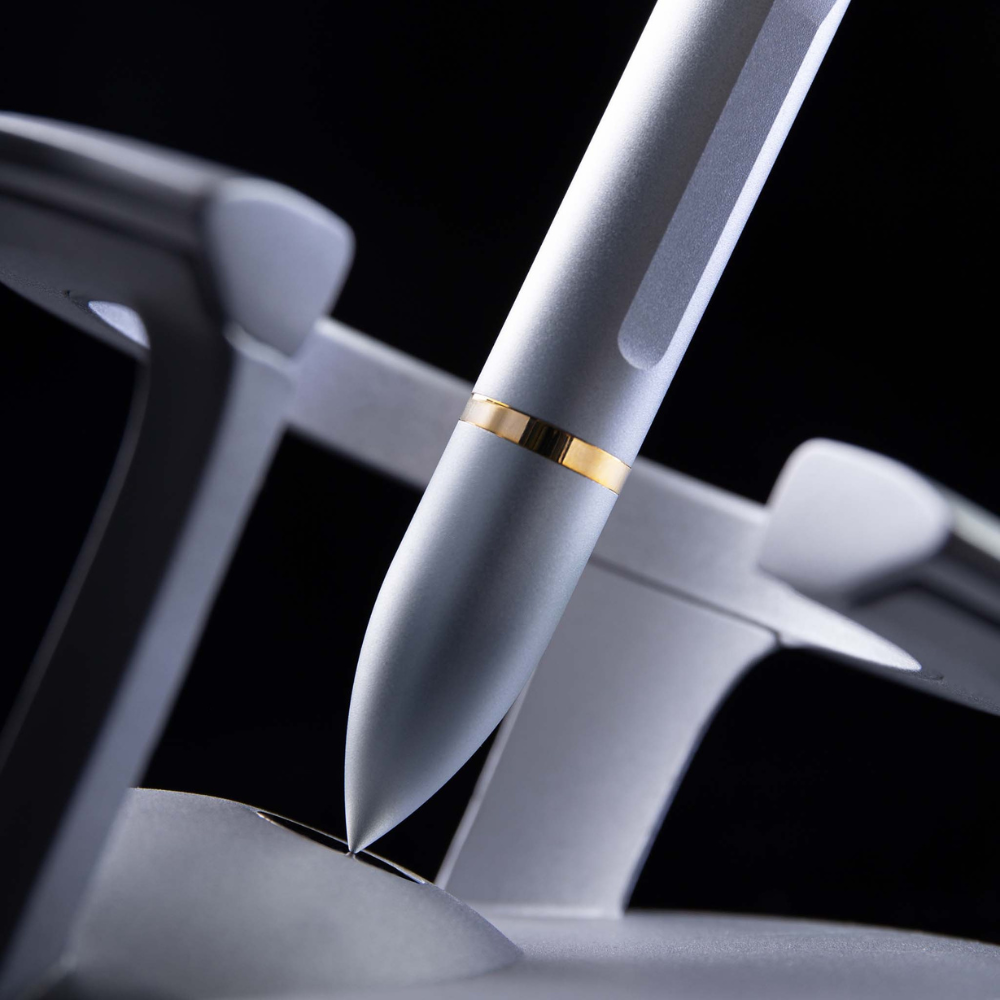 Novium - Hoverpen Interstellar 18K Gold - Gravitational Ballpoint Pen with Gold Plated Ring Magnetic Base