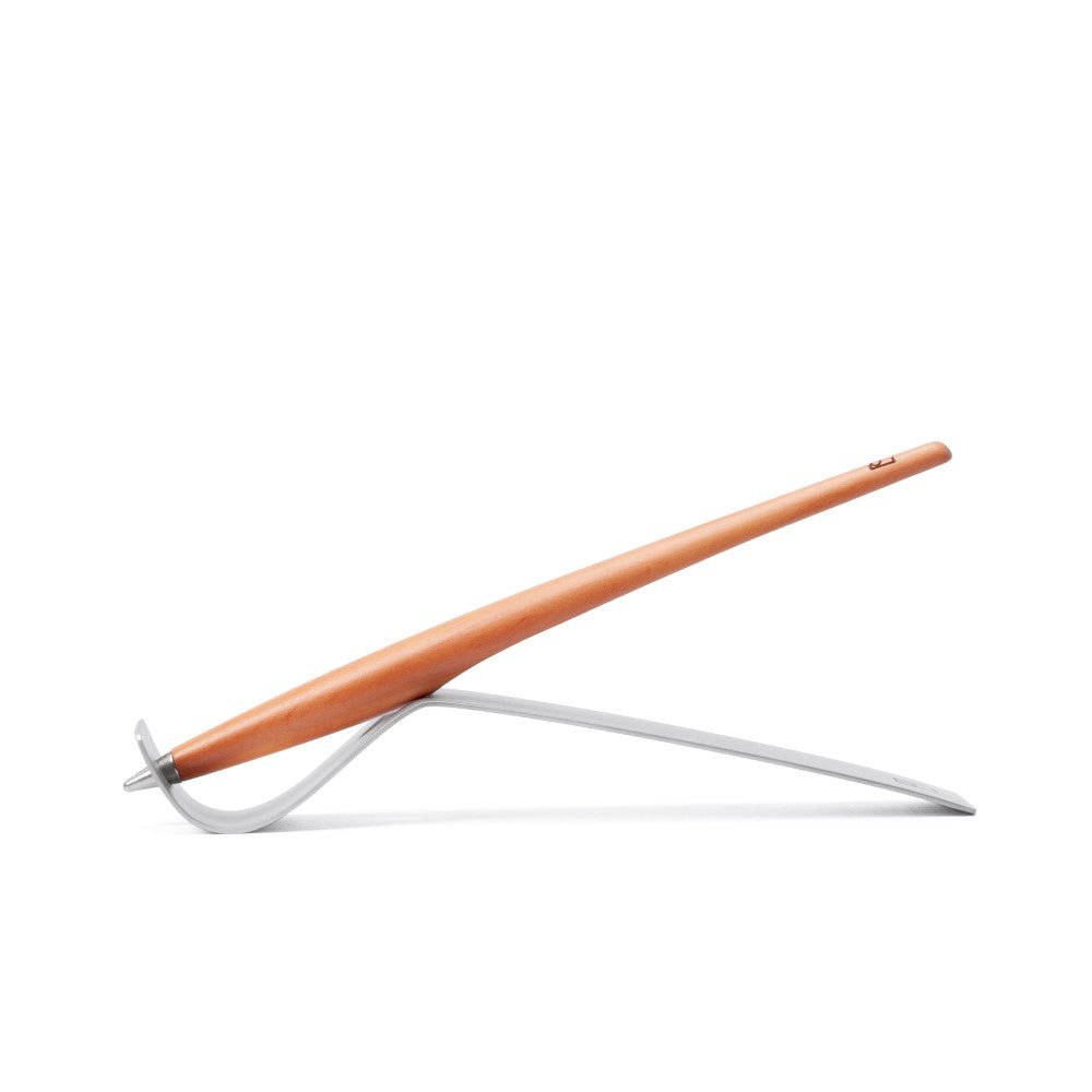 Pininfarina Shop - Penne e Stilo - Forever Piuma A Modern Classic – Stilo in Legno con Punta Ethergraf® e Base in Acciaio Satinato