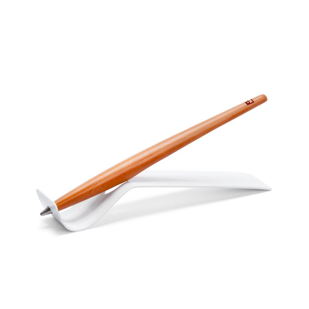 Pininfarina Shop - Penne e Stilo - Forever Piuma Italian Beauty – Stilo in Legno di Pero con Puntale Ethergraf e Base in Acciaio