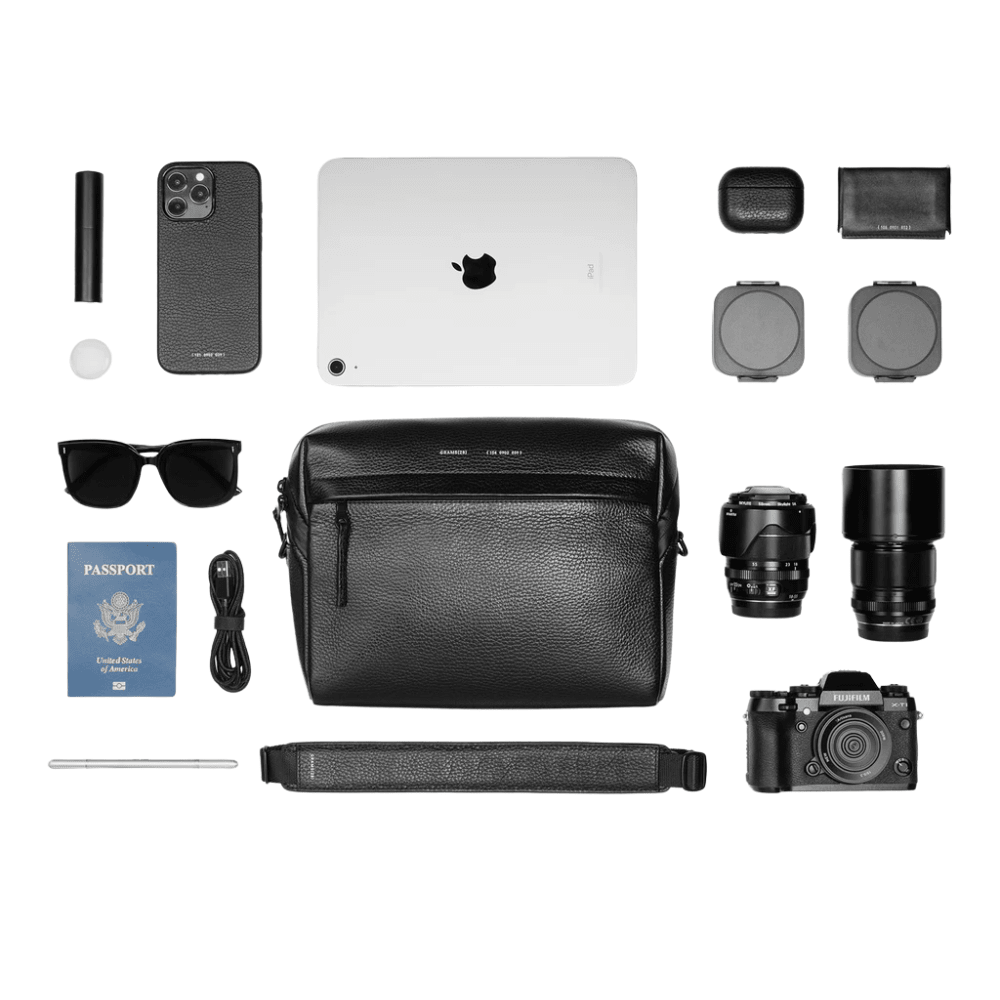 Pininfarina Shop - Borse e Zaini - Grams28 154 City Pack – Borsa a tracolla compatta in pelle italiana martellata