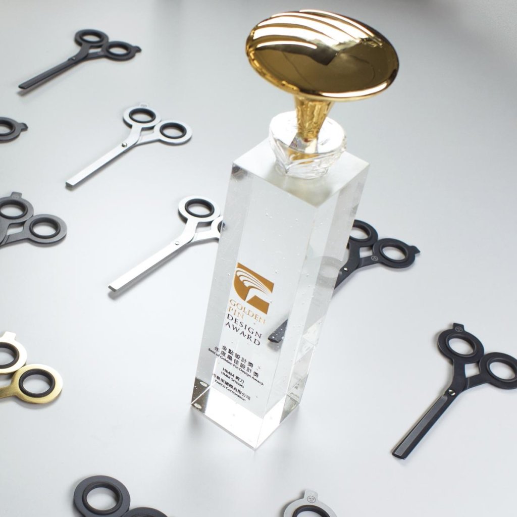 Pininfarina Shop - Accessori da scrivania - HMM SCISSORS 2 IN 1 - Forbici Professionali con base e tagliacarta