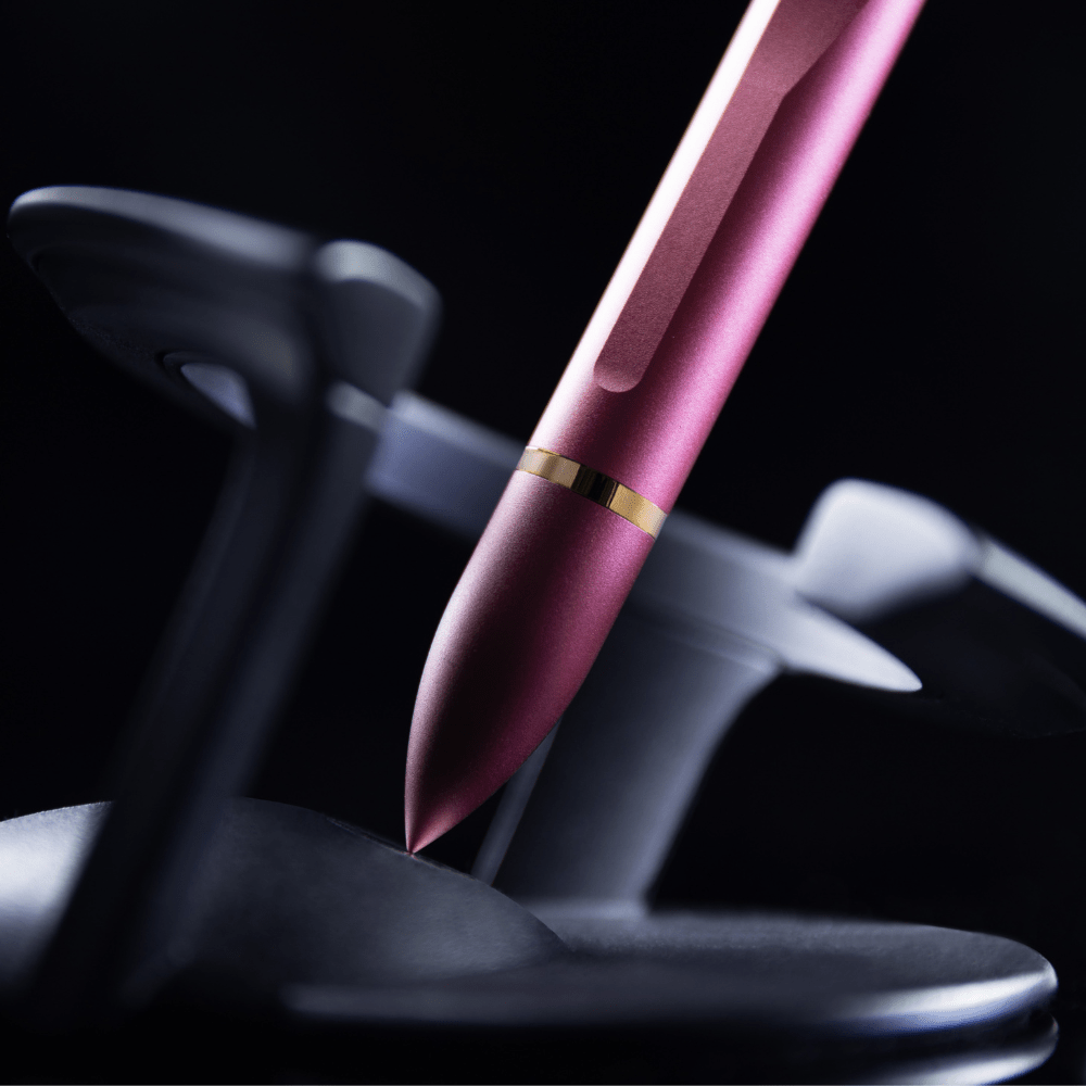 Pininfarina Shop - Penne e Stilo - Novium - Hoverpen Interstellar 18K Gold - Penna a sfera gravitazionale con anello placcato oro base magnetica