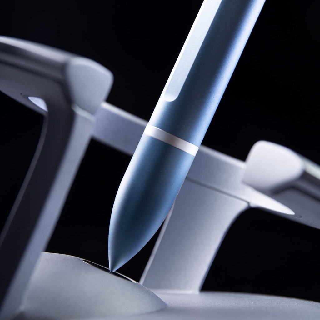 Pininfarina Shop - Penne e Stilo - Novium - Hoverpen Interstellar penna a sfera gravitazionale con base magnetica