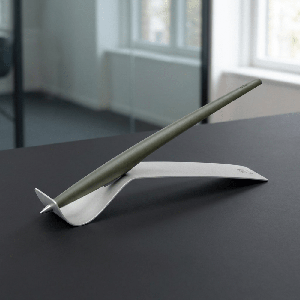 Pininfarina Shop - Penne e Stilo - Forever Piuma A Modern Classic Ink – Penna a sfera in legno massello tinto con base in acciaio satinato