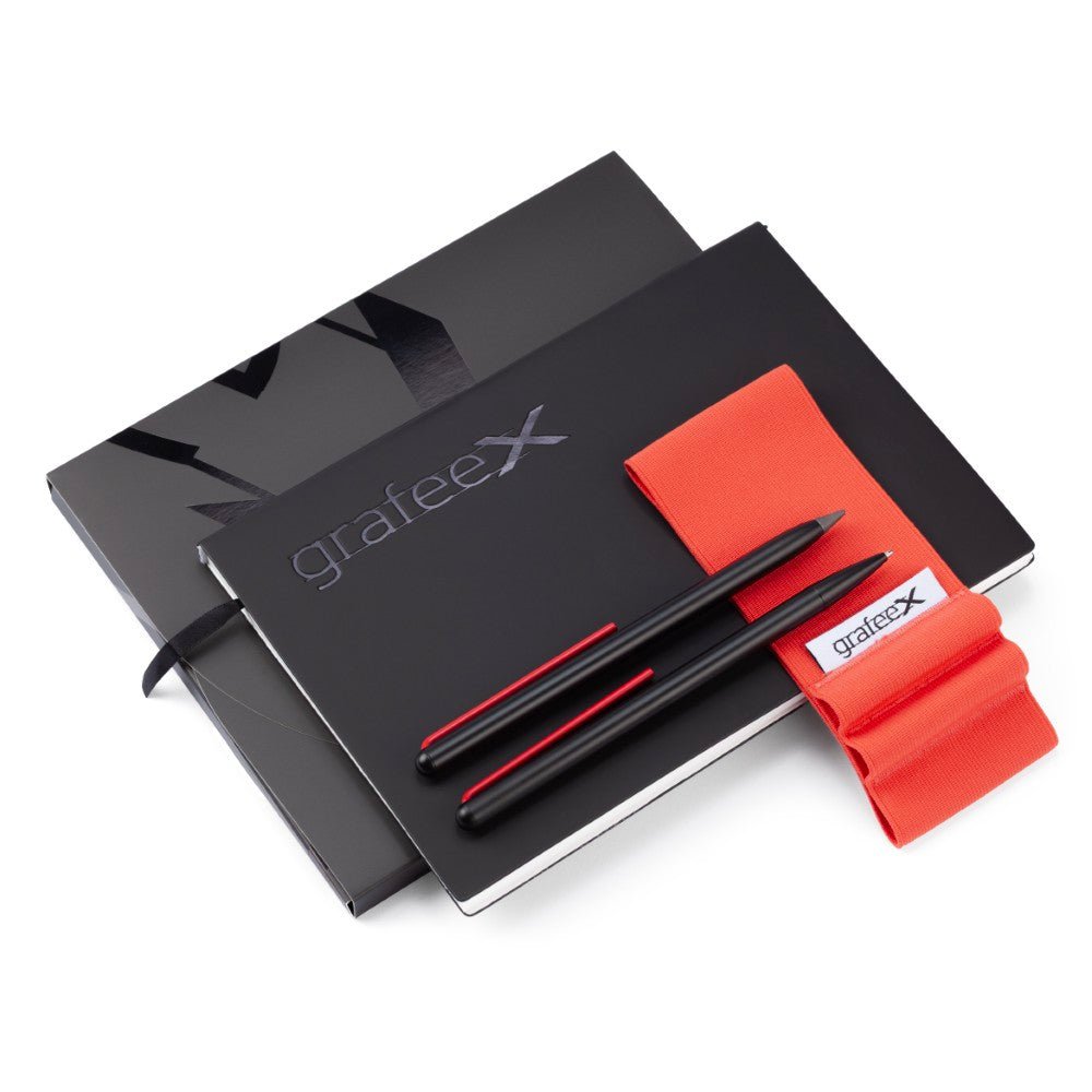 Pininfarina Shop - Set - GrafeeX Writing Set – set composto da taccuino in carta di roccia, banda elastica e due strumenti grafeex (matita e penna a sfera)