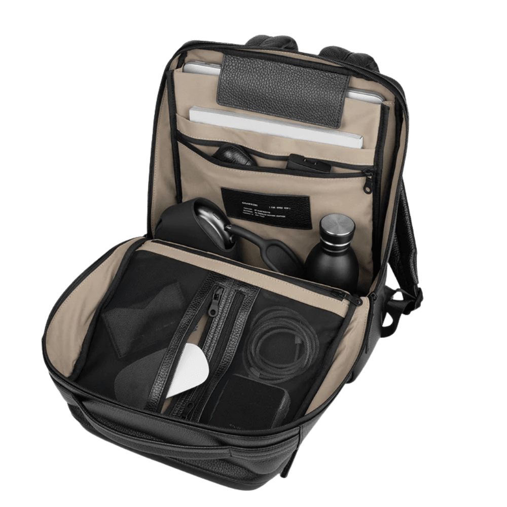 Pininfarina Shop - Borse e Zaini - Grams28 150 Daypack – Zaino per tutti i giorni in pelle italiana