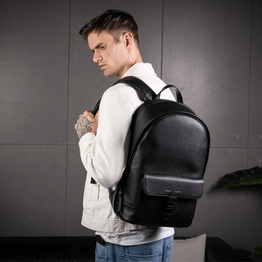 Pininfarina Shop - Borse e Zaini - Grams28 151 Stealth Backpack – Zaino business in pelle italiana martellata