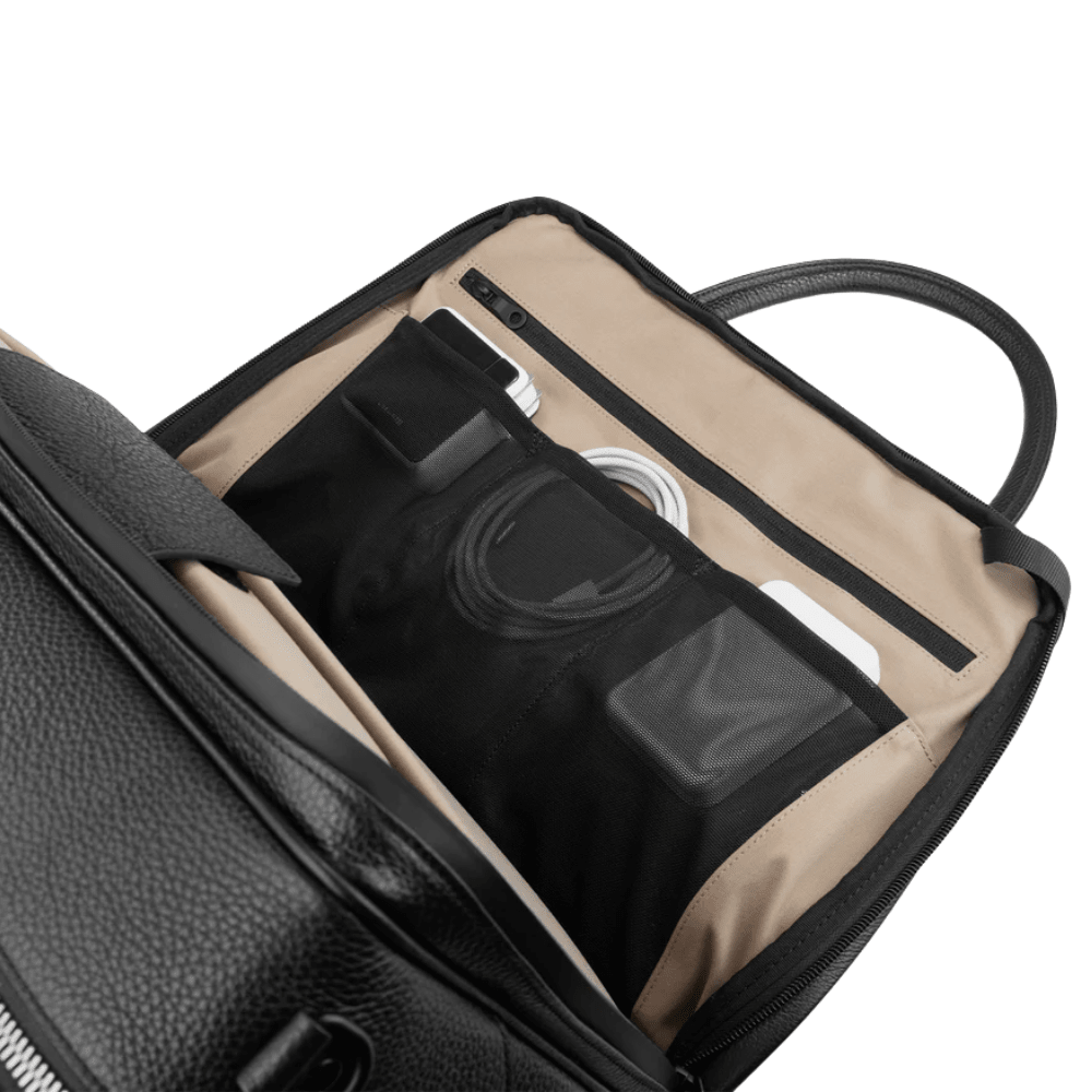 Pininfarina Shop - Borse e Zaini - Grams28 181 Voyager Duffle – Borsone da viaggio in pelle italiana