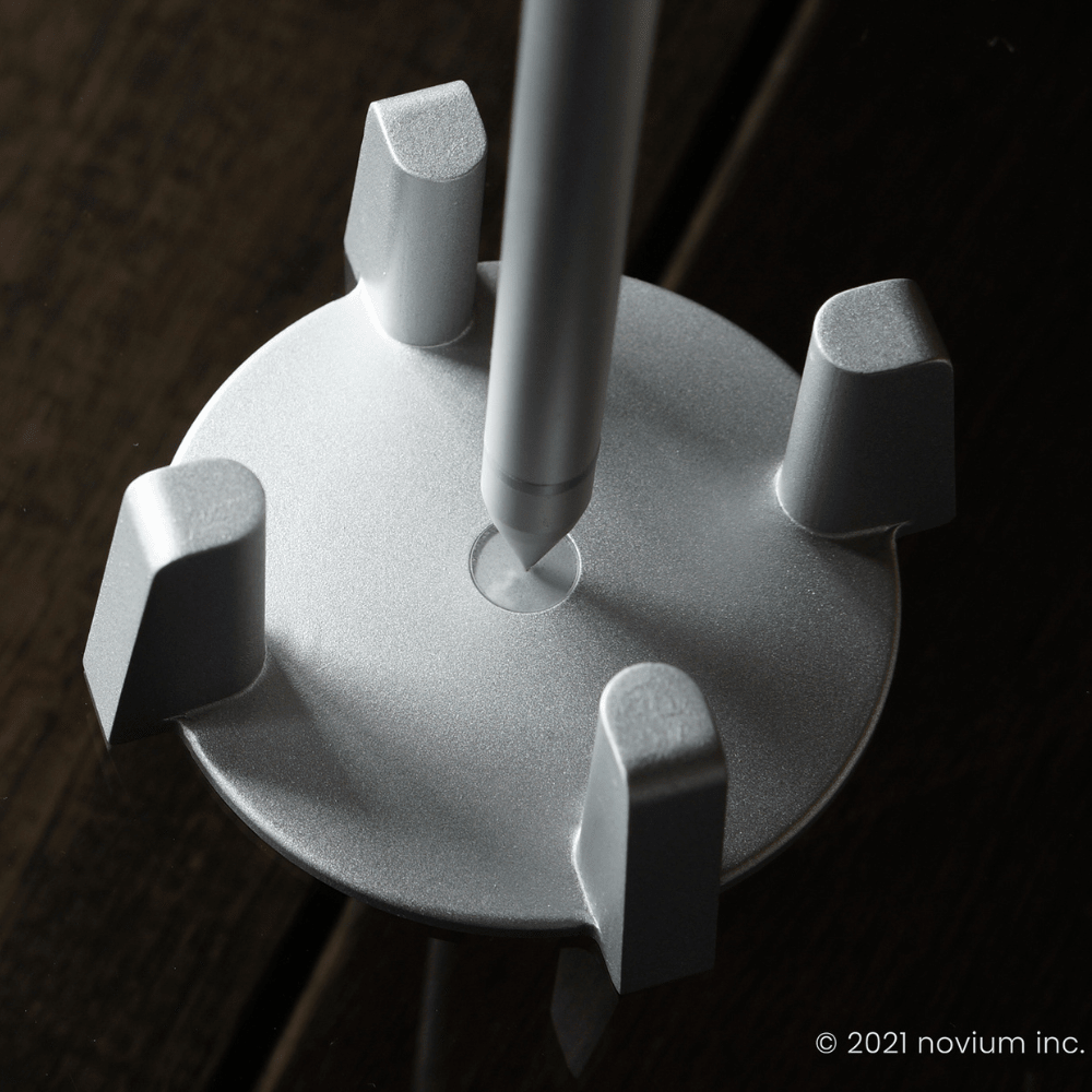 Pininfarina Shop - Penne e Stilo - Novium - Hoverpen Classic penna a sfera gravitazionale con base magnetica
