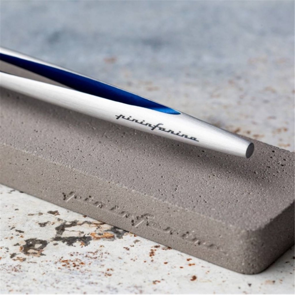 Pininfarina Shop - Penne e Stilo - Pininfarina Aero - Stilo con punta Ethergraf® e supporto da scrivania in cemento grezzo