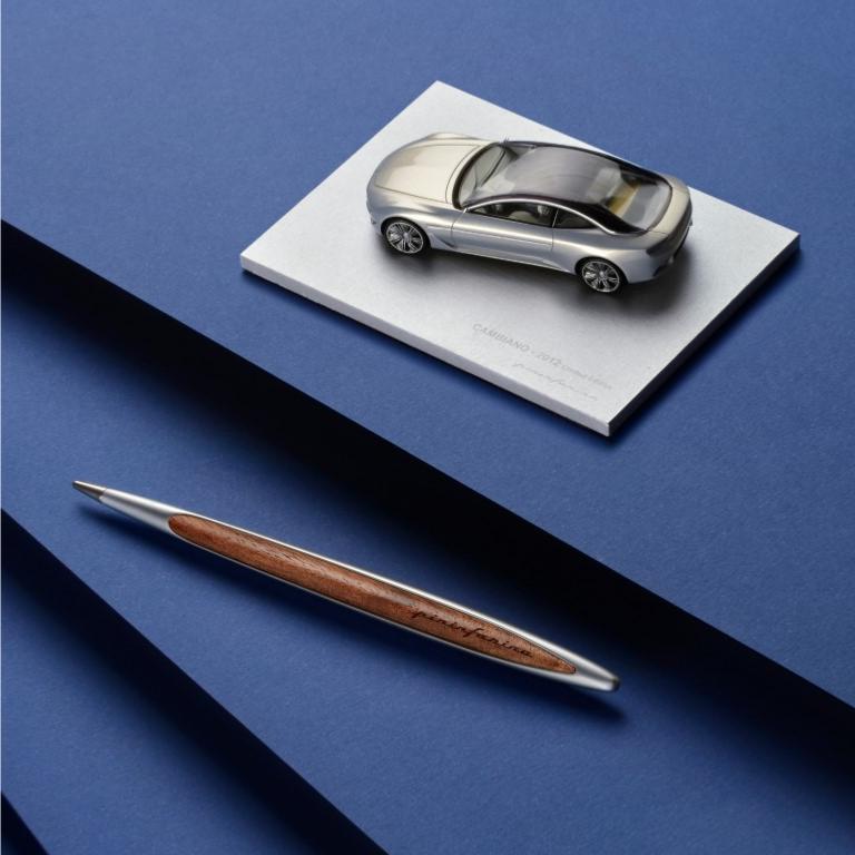 Pininfarina Shop - Penne e Stilo - Pininfarina Cambiano Classic - Stilo con base in legno massello - punta in Ethergraf®